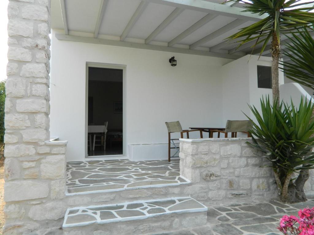 Aparthotel Christiana Ambelas