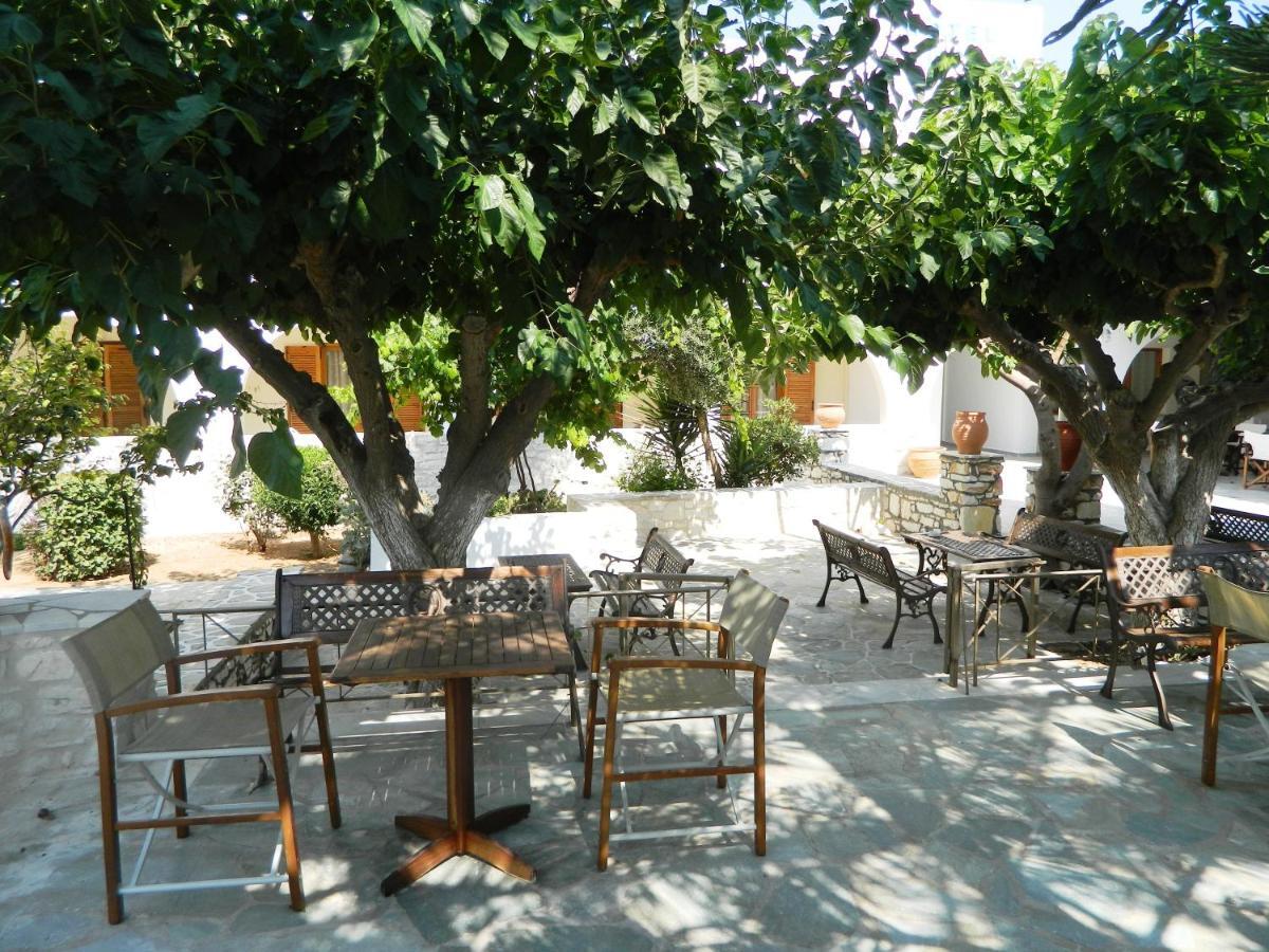 Christiana Aparthotel Ambelas